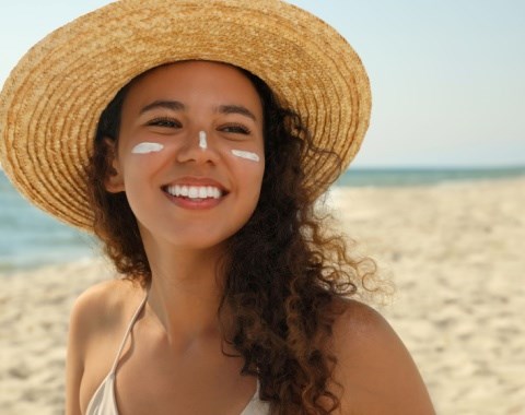 Summer Care: Προστατεύοντας το δέρμα μας από τον ήλιο 