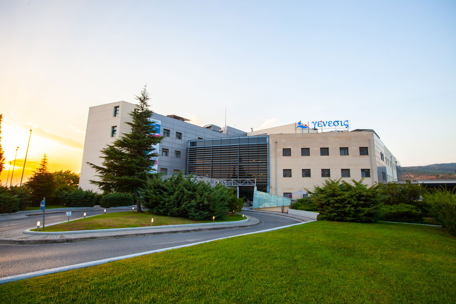 Σε νέους δρόμους η Ρομποτική Χειρουργική στη Βόρεια Ελλάδα: Στην Κλινική Γένεσις του Ομίλου ΗΜΙΘΕΑ, το πλέον εξελιγμένο ρομποτικό σύστημα Da Vinci Xi